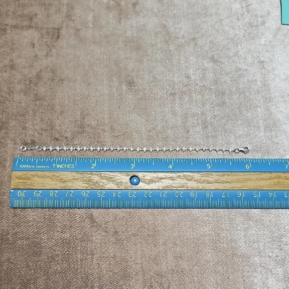 18k Solid White Gold Diamond Tennis Bracelet - Picture 2 of 3